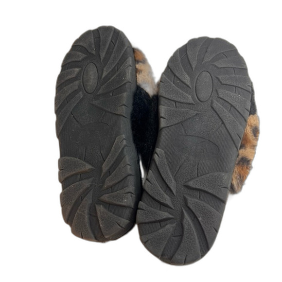 Women's Aerosoles Leopard slippers shoes cozy pantoufles winter casual S - Picture 4 of 5